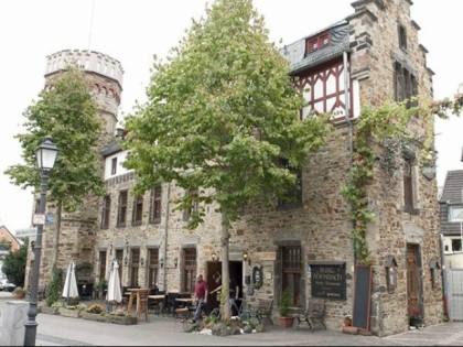 Photo: Burg Adenbach